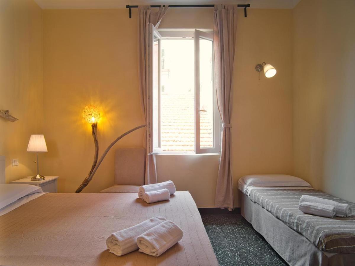 2 Passi Dal Mare Hotel Finale Ligure Luaran gambar
