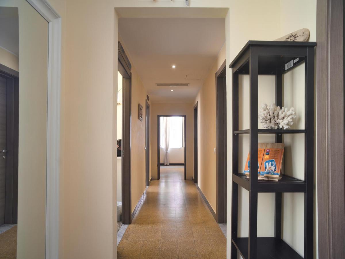 2 Passi Dal Mare Hotel Finale Ligure Luaran gambar