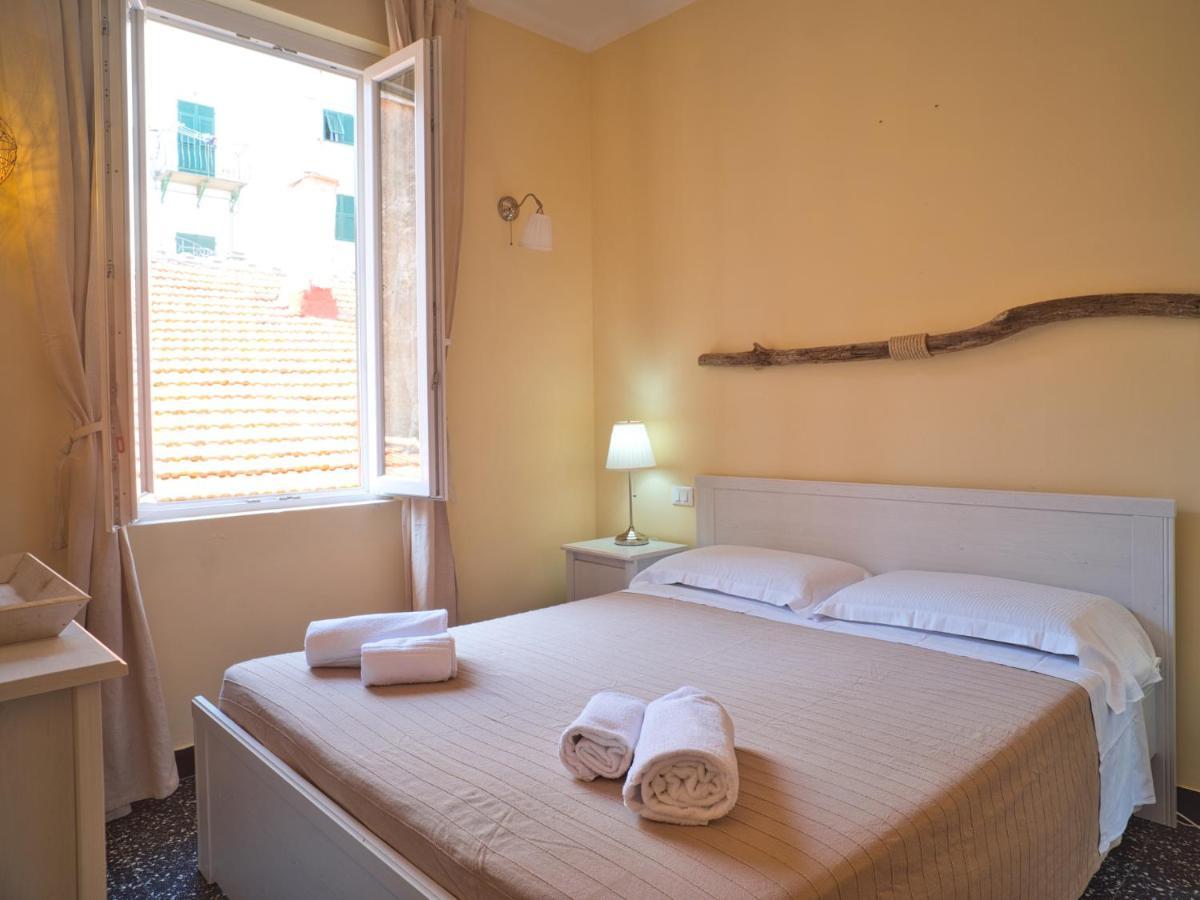 2 Passi Dal Mare Hotel Finale Ligure Luaran gambar